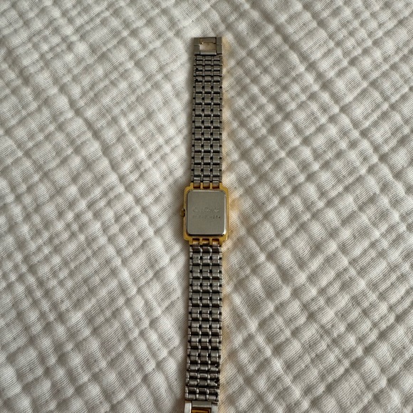 Oleg Cassini Vintage Gold Watch - Picture 3 of 6